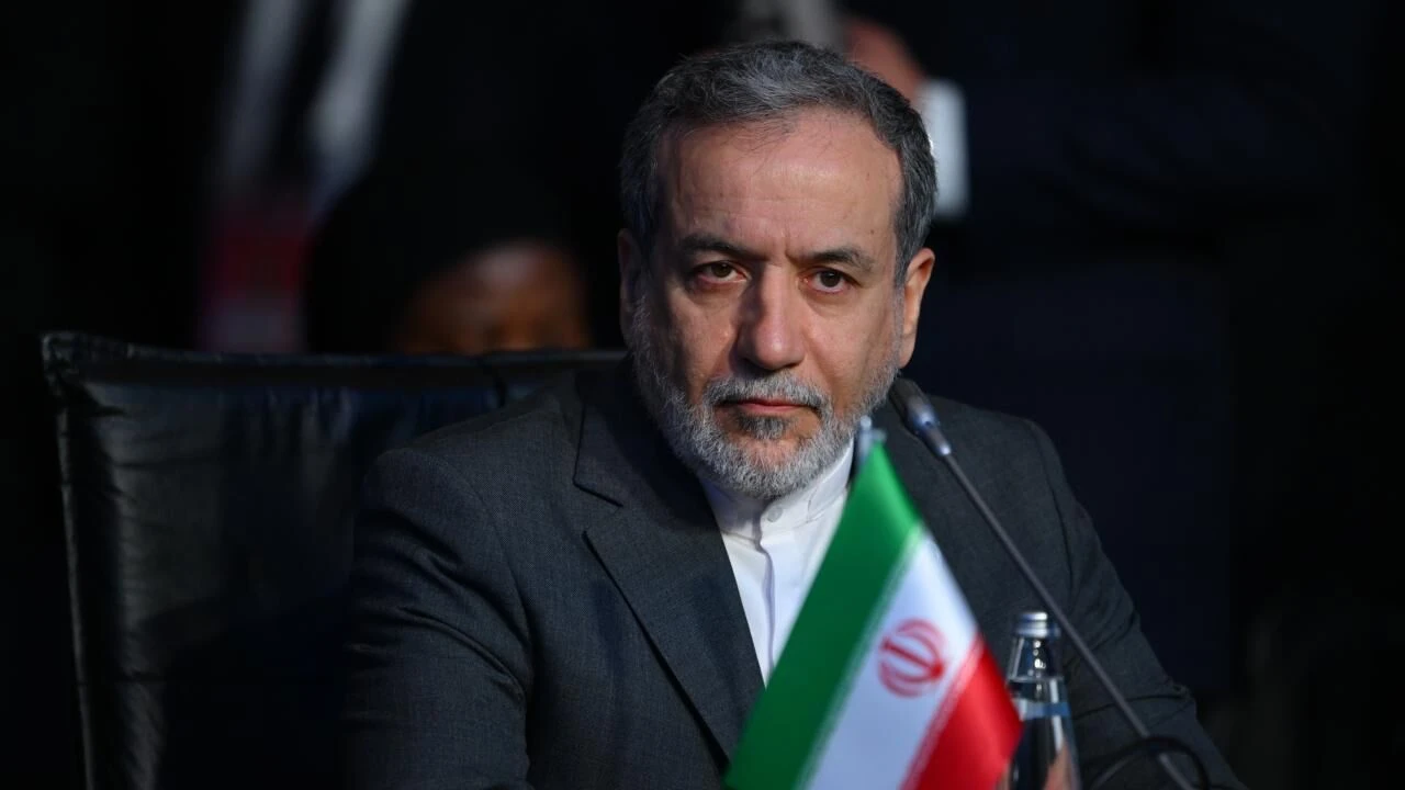 İran'dan dünya ticaretine tehdit: 'Hürmüz eskisi gibi olmayacak'