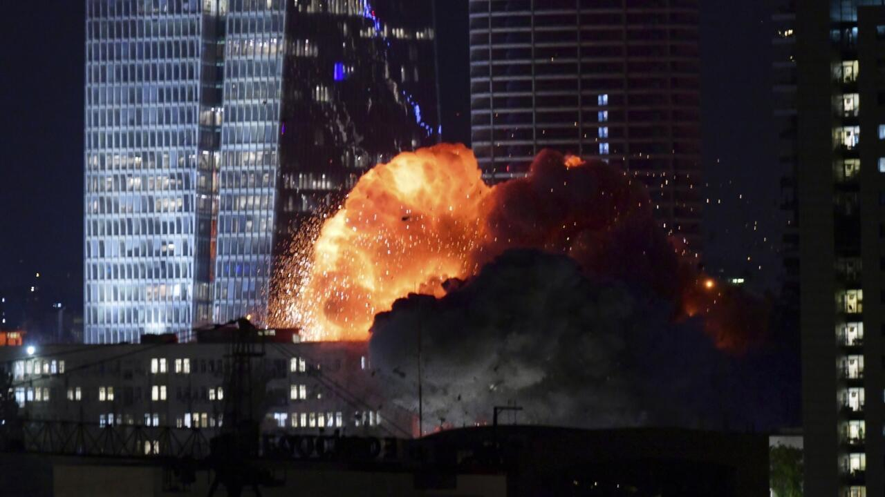 İran'dan İsrail'e sürpriz! 2000 füze daha geliyor!