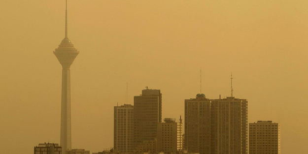 İran'dan son derece önemli bir uyarı! Toz fırtınasını dünya şaşkınlıkla izliyor! Endişelendiren açıklaması