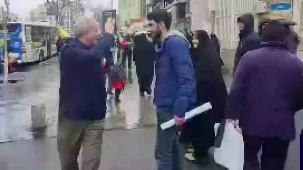 İran’ı bitirdiğini iddia eden Trump’a Pezeşkiyan’dan voltalı yanıt! İran Cumhurbaşkanı, tek başına sokağa çıkarak halkıyla kucaklaştı