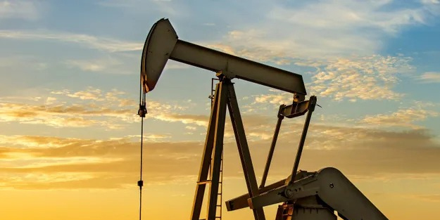 İran'ın İsrail'e saldırısı petrol piyasalarını baskılarken yeni rekor yükseliş bekleniyor