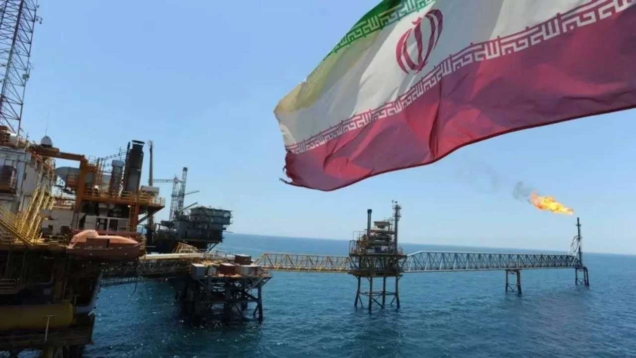 İran'ın petrol itirafı dünyada yankılandı