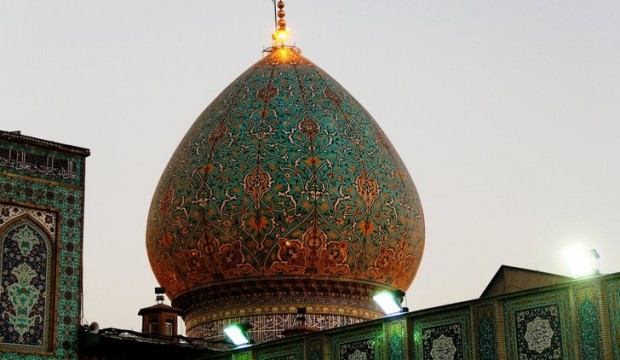 İran'ın Şiraz kentinde türbe ateşe verildi