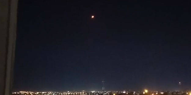 İran'ın Urumiye kentinde patlamalar göründü