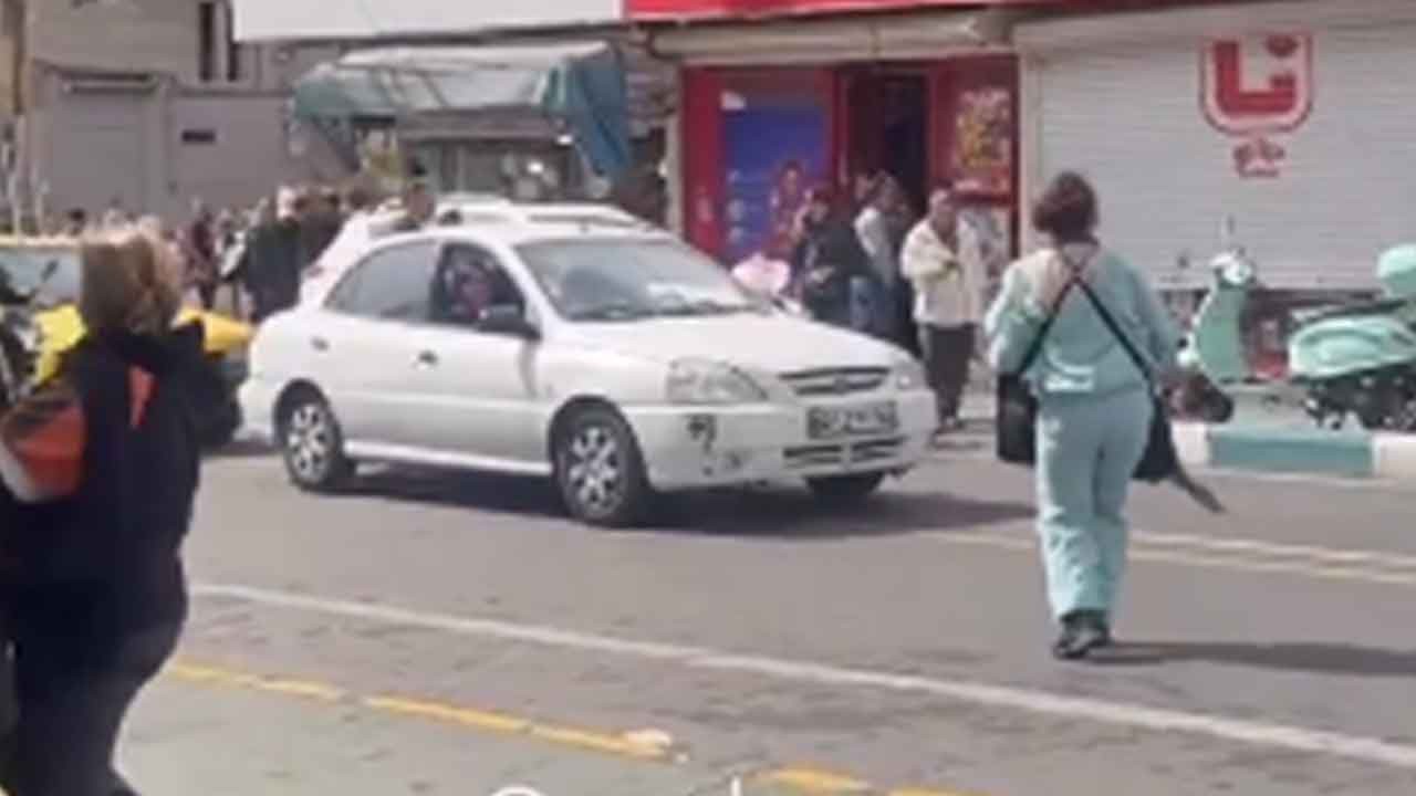 İran’ın vatan hainleri meydana çıktı! Utanç verici görüntüler