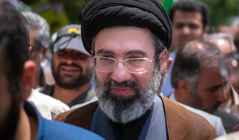 İran’ın yeni lideri Mücteba Hamaney ölümden nasıl döndü? Suikastının perde arkası deşifre oldu