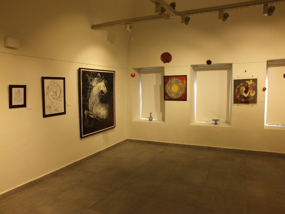 İranlı sanatçıdan 24 ayar minyatür sergisi 