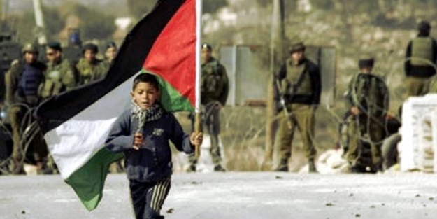 İranlı siyaset bilimci Aref Abdollahi: Filistinliler 2 cephede savaşıyorlar