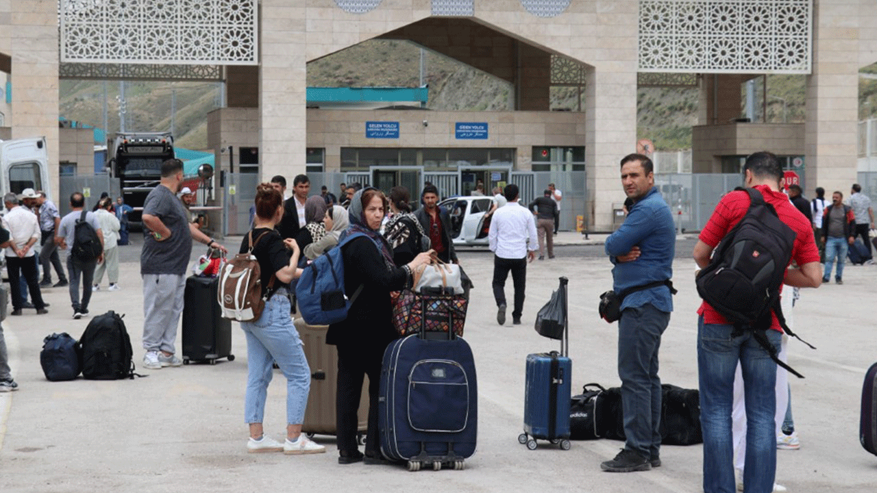 İranlı turistlerden İsrail'e büyük tepki: "İntikam duygusu içindeyiz"