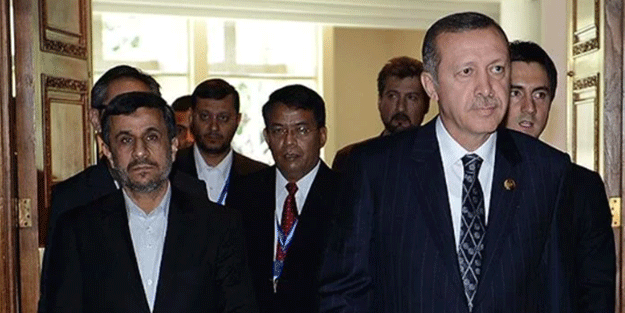 İranlı yetkililer, Erdoğan'ın ekibiyle birlikte namaza durmadı! Sonrasında Türk yetkililer öyle bir şey yaptı ki...