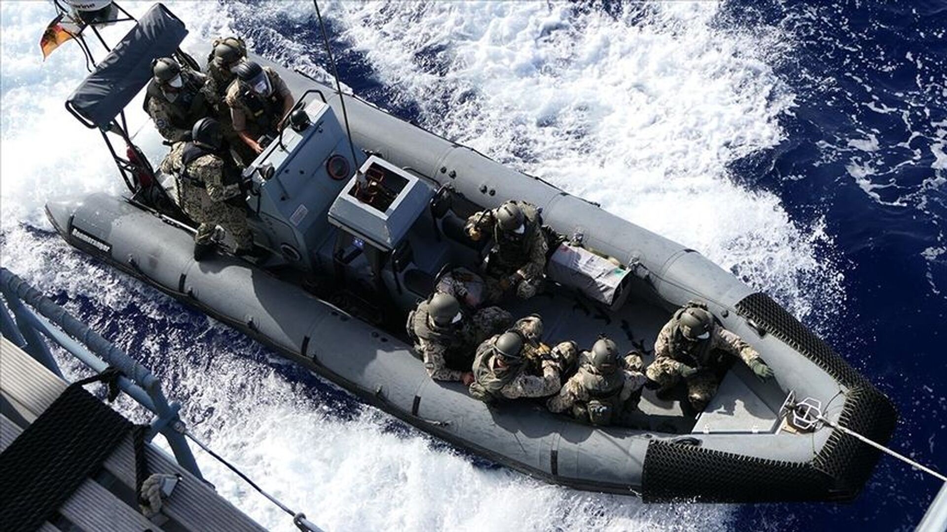 İrini Harekatı, Libya'ya giden ve içinde zırhlı araçlar bulunan ticari gemiye el koydu