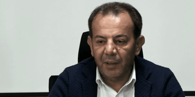 Irkçı başkan 'Heykeli dikeceğim' dedi... Kuyruğu dik tutmak için heykeli kim bilir nasıl dikecek