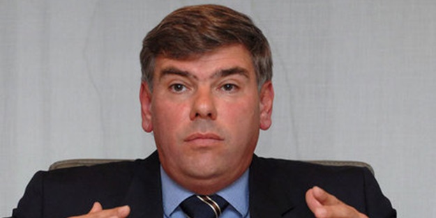 Irkçı siyasetçiden Kur'an-ı Kerim'e hakaret