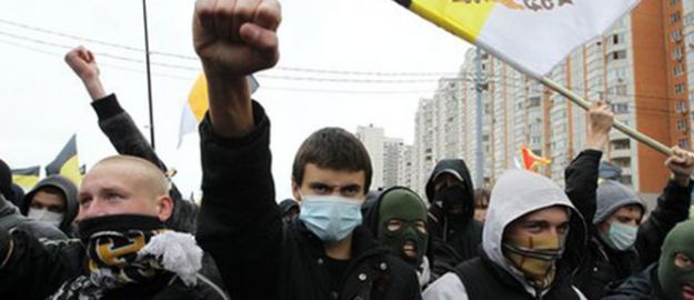 Irkçı dazlaklardan 2 ÇİRKİN Saldırı!