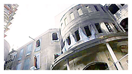 Irkçılar 2 yılda 78 camiye saldırdı