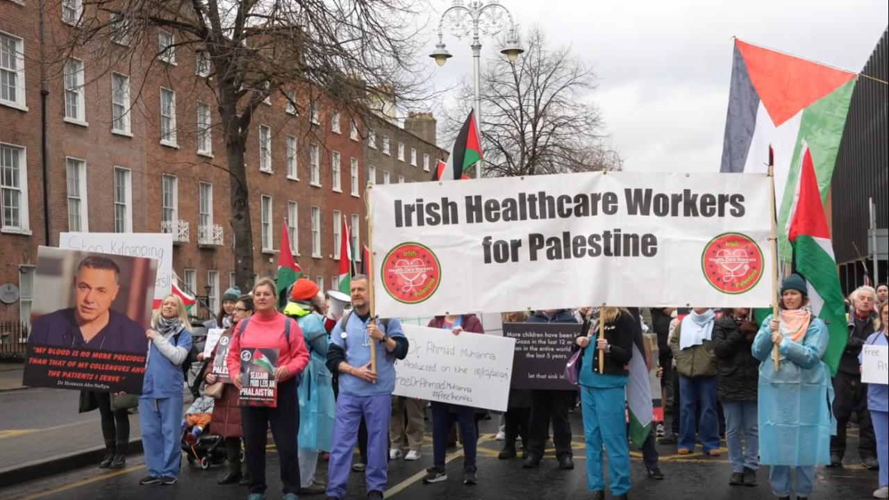 İrlandalılar, Gazzeli doktor için yürüdü