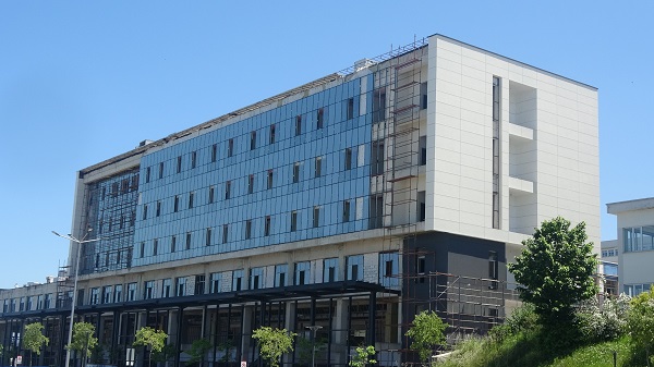 İş bulamayanlara gelsin! Hastane inşaatında çalışacak usta yok