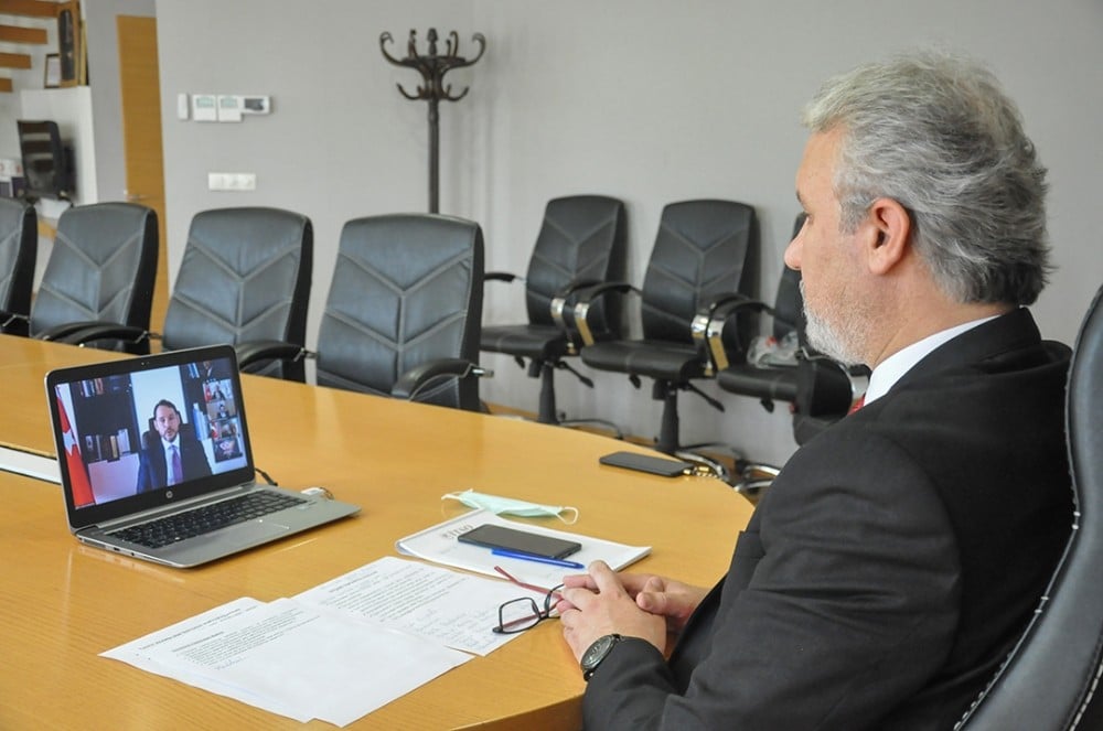 İş dünyası taleplerini Hazine ve Maliye Bakanı Albayrak’a iletti 