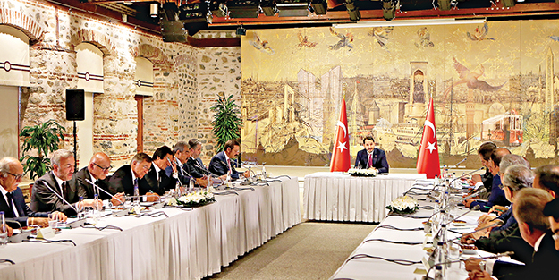 İş dünyasıyla istişare