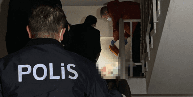 İş hanında dehşet! yaşlı adam kafasını çarpıp...