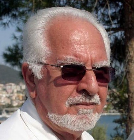İş insanı aracın altında can verdi 