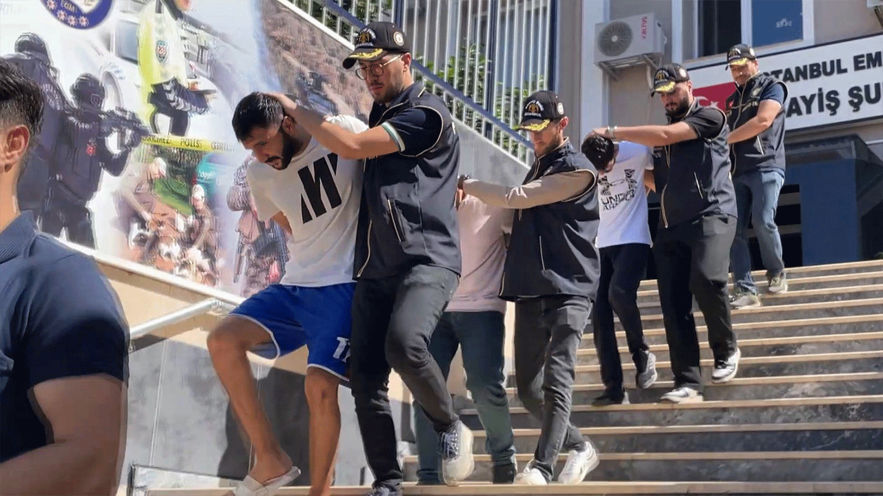 İş insanını hedef aldılar! 40 bin dolar haraç isteyen 4 şüpheli yakalandı