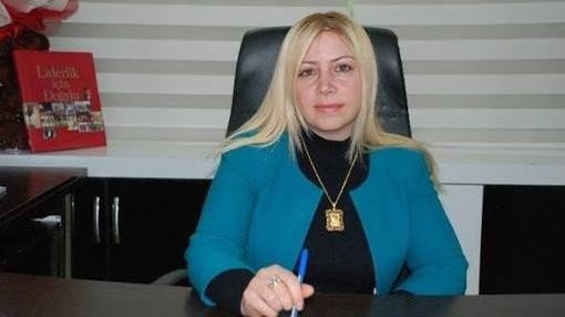 İş kadını Duran’dan HDP önündeki ailelere temizlik malzemesi desteği 
