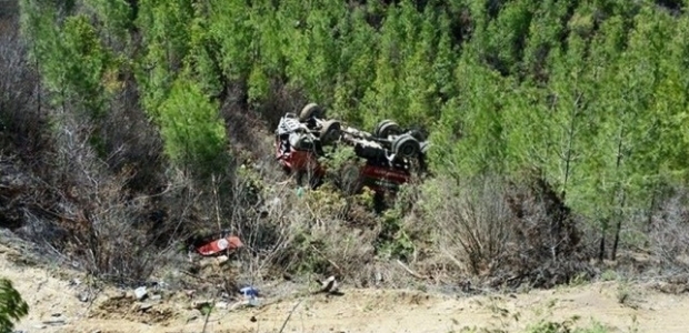 İş makinesi uçuruma devrildi: 1 ölü