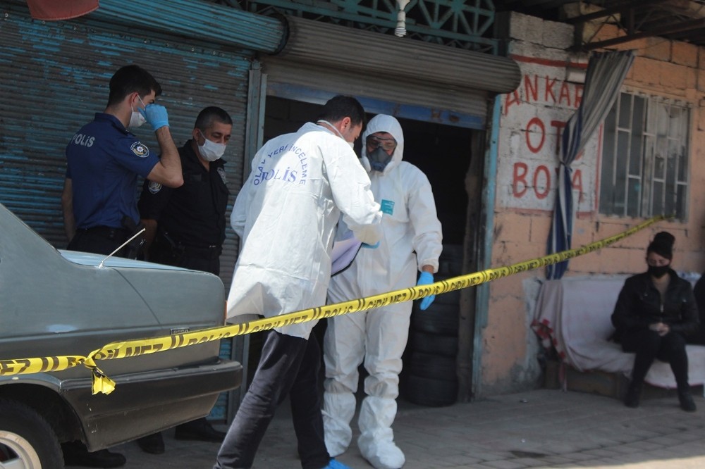 İş yerine camdan giren kızı acı manzarayla karşılaştı 