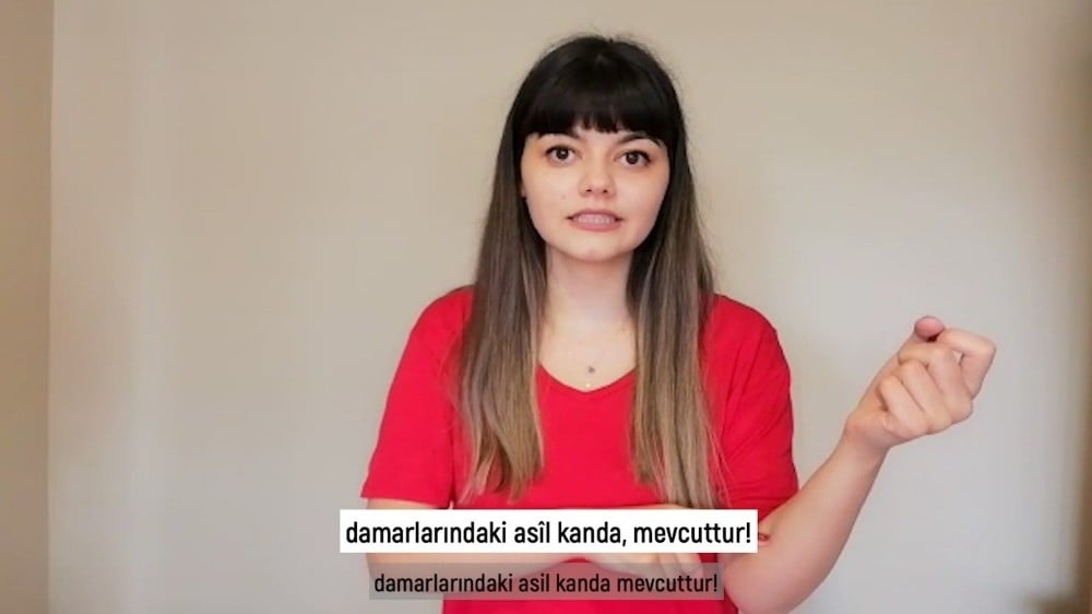İşaret dili kursiyerleri Atatürk’ün Gençliğe Hitabesi’ni okudu 