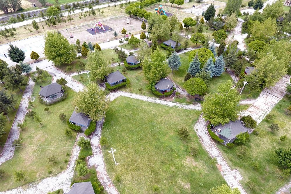 İscehisar’da Park ve yeşil alanlar yaza hazırlanıyor 