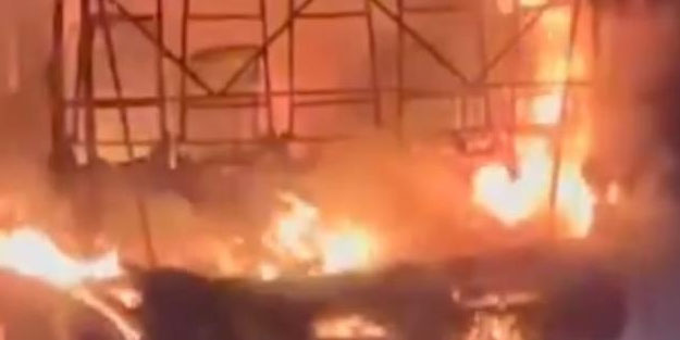 İşçi servisi alev topuna döndü