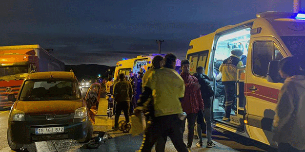 İşçi servisi kaza yaptı: Yaralılar var