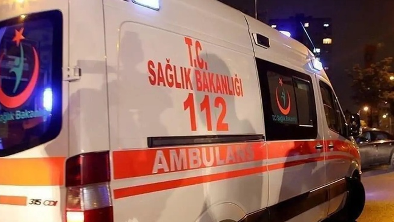 İşçi servisiyle otomobil çarpıştı: 28 yaralı