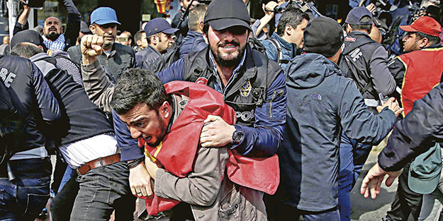 İşçiler de geldi provokatörler de