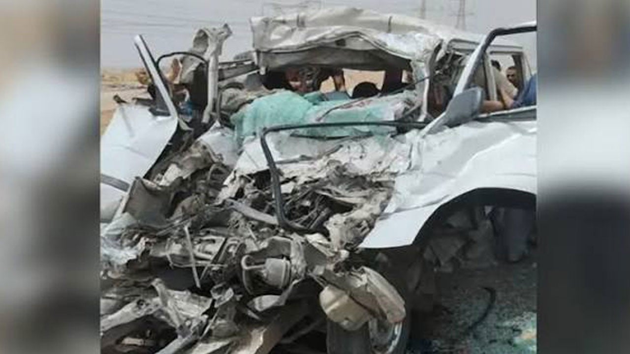 İşçileri taşıyan kamyonet devrildi: 15 ölü, 32 yaralı