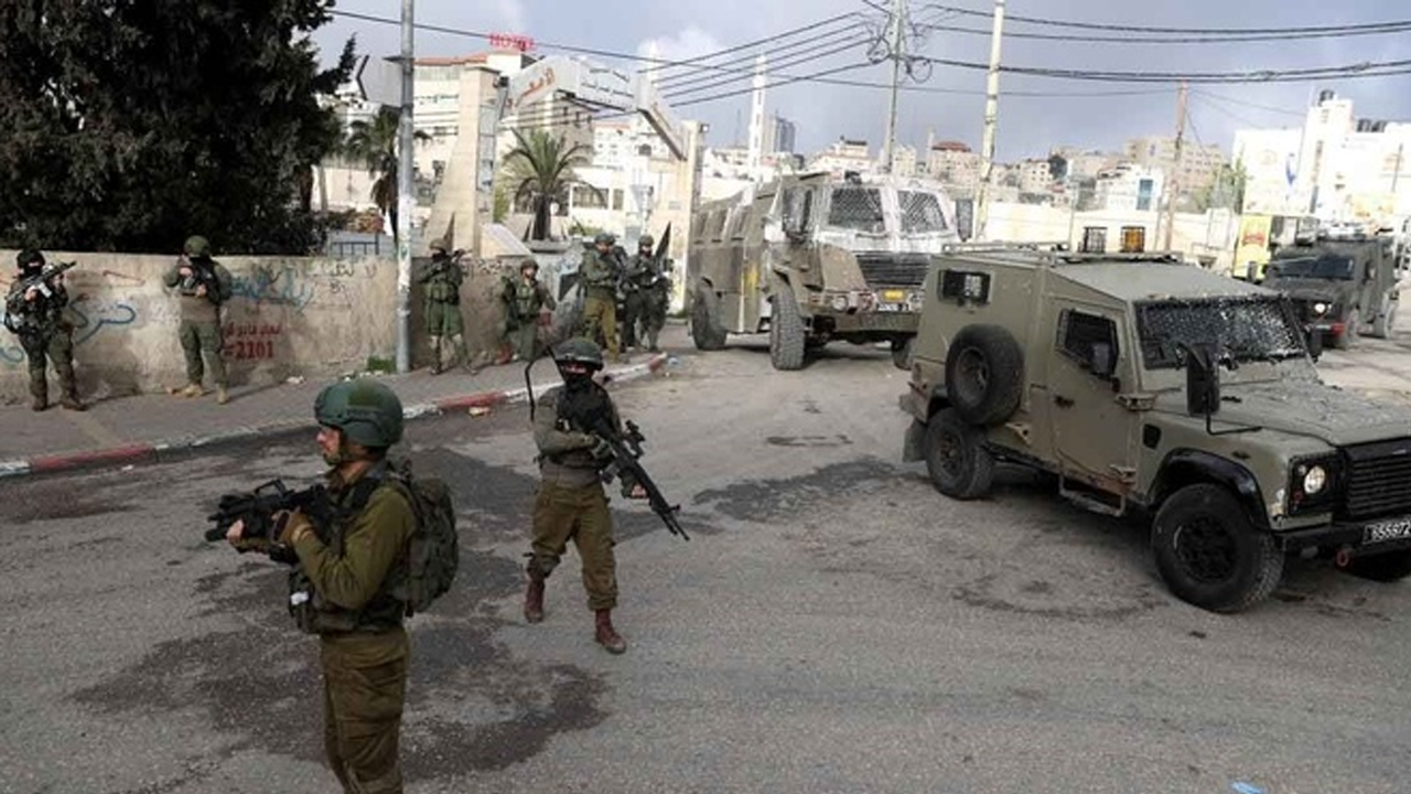 İşgal askerleri o bölgede bir filistinliyi şehit etti