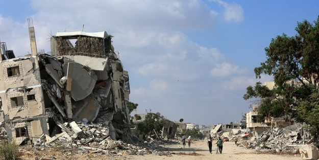 İşgal çetesi 'insani bölge' olduğunu iddia ettiği bölgeyi yıktı!
