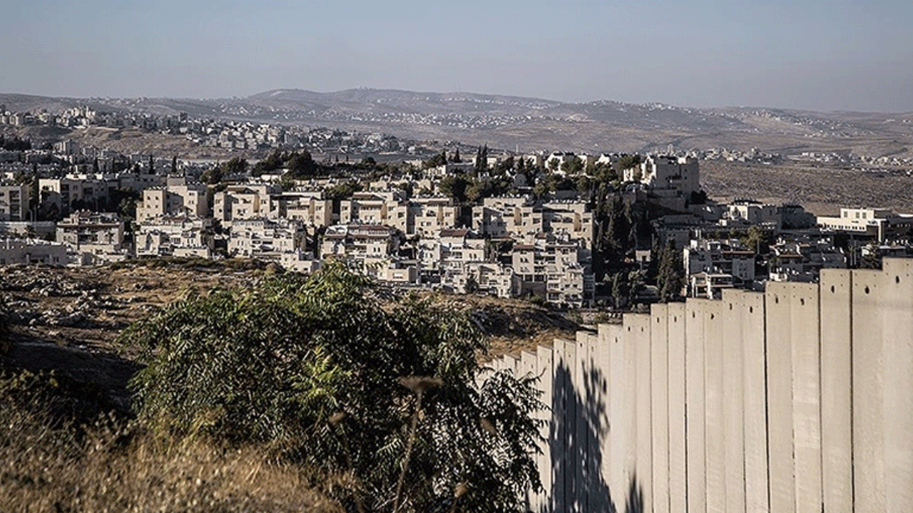 İşgal devam ediyor! İsrailliler Batı Şeria’da yeni kaçak yerleşim kurdu