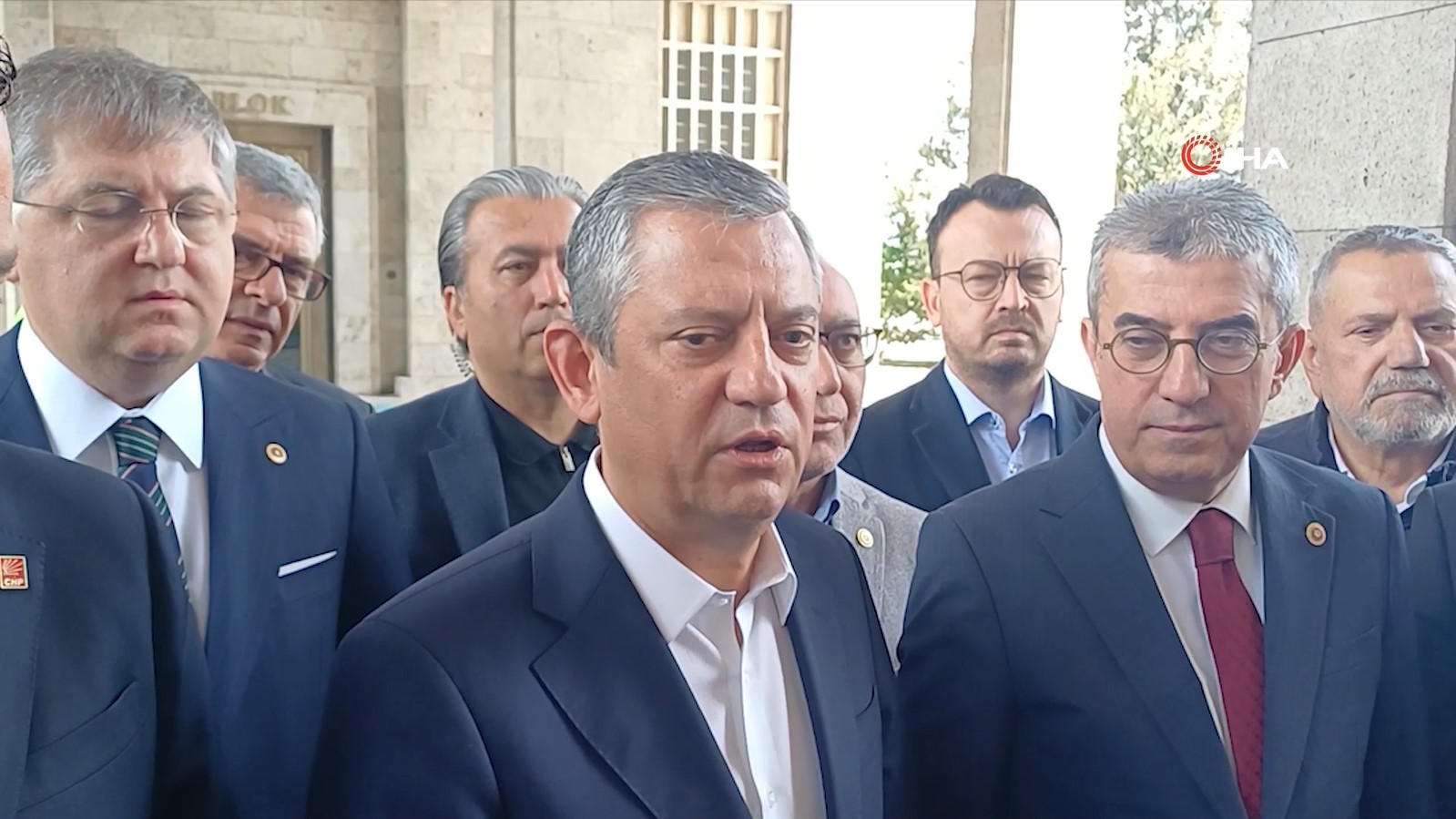 İşgal ettiği Genel Merkez'den kovulmuştu! Konargöçer Özgür yeni ofisinde