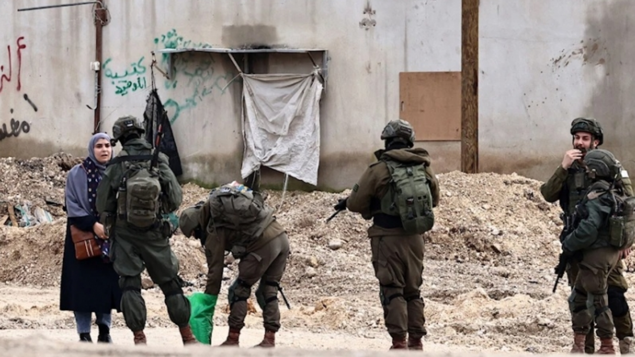 İşgal ordusu Gazze’den sonra o ülkede evlere saldırdı