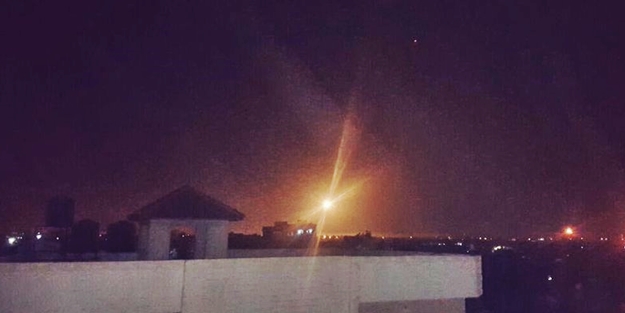 İşgalci İsrail savaş uçakları Gazze'yi vuruyor!