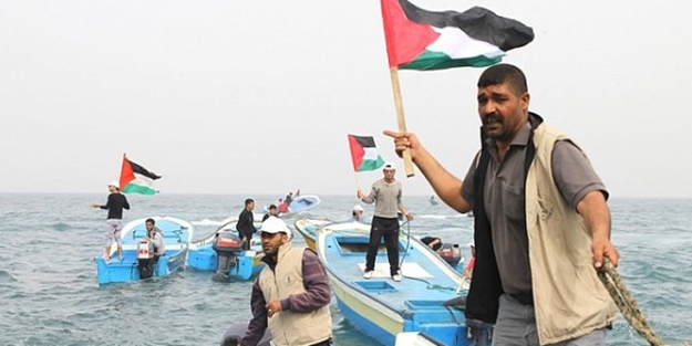 İşgalci İsrail'den Filistinli balıkçılara bir zulüm daha!