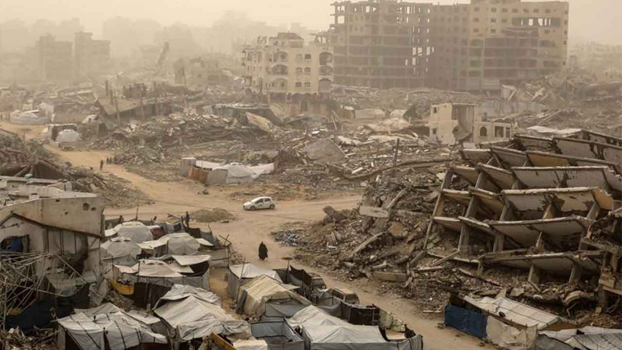 İşgalci İsrail'den küstah çıkış! Katil sürüsünün yıktığı Gazze için "Para vermeyiz" dediler!