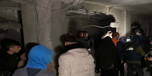 İşgalciler, Batı Şeria'da bir şehidin evini patlayıcılarla yıktı