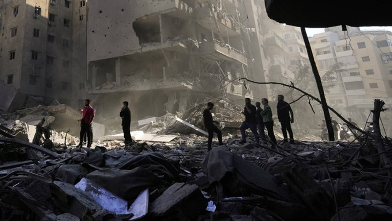 İşgalciler, Lübnan'da 22 kişiyi şehit etti