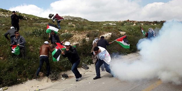 İşgal güçleri Filistinlilere saldırdı