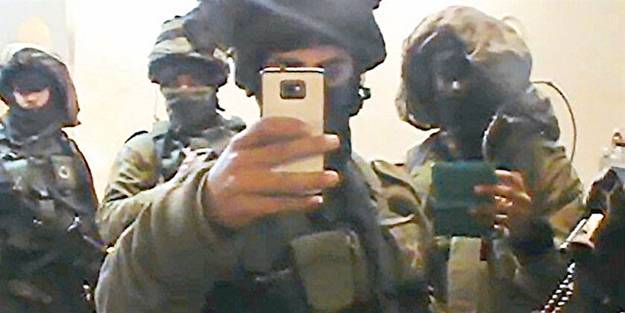 İşgalcinin Facebook'u! Hepsini çalmışlar