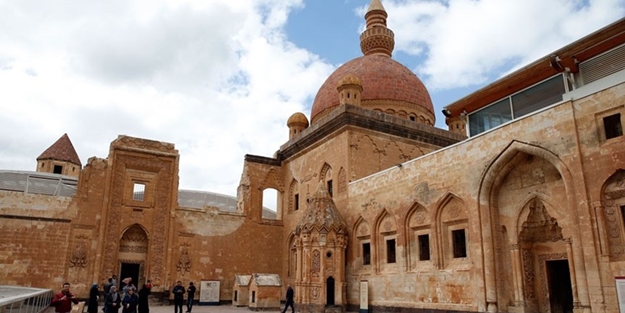 İshak Paşa Sarayı yeni yüzüyle ziyaretçilerini etkileyecek