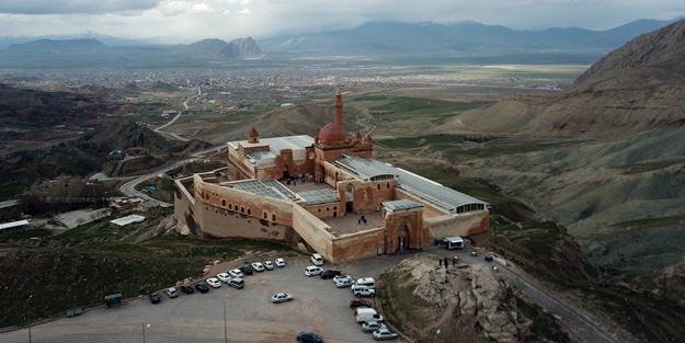 İshak Paşa Sarayı'ndan benzersiz görüntüler